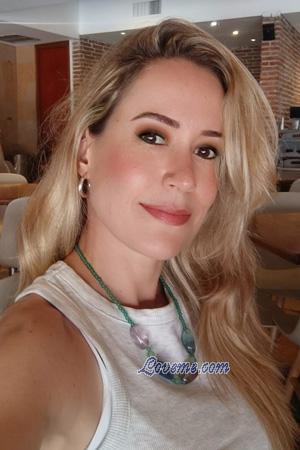 222044 - Laura Age: 40 - Colombia